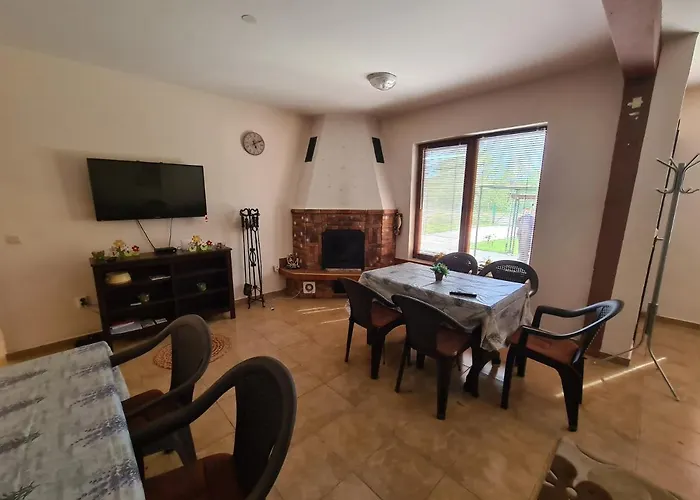 Guest house Penchevi 3*